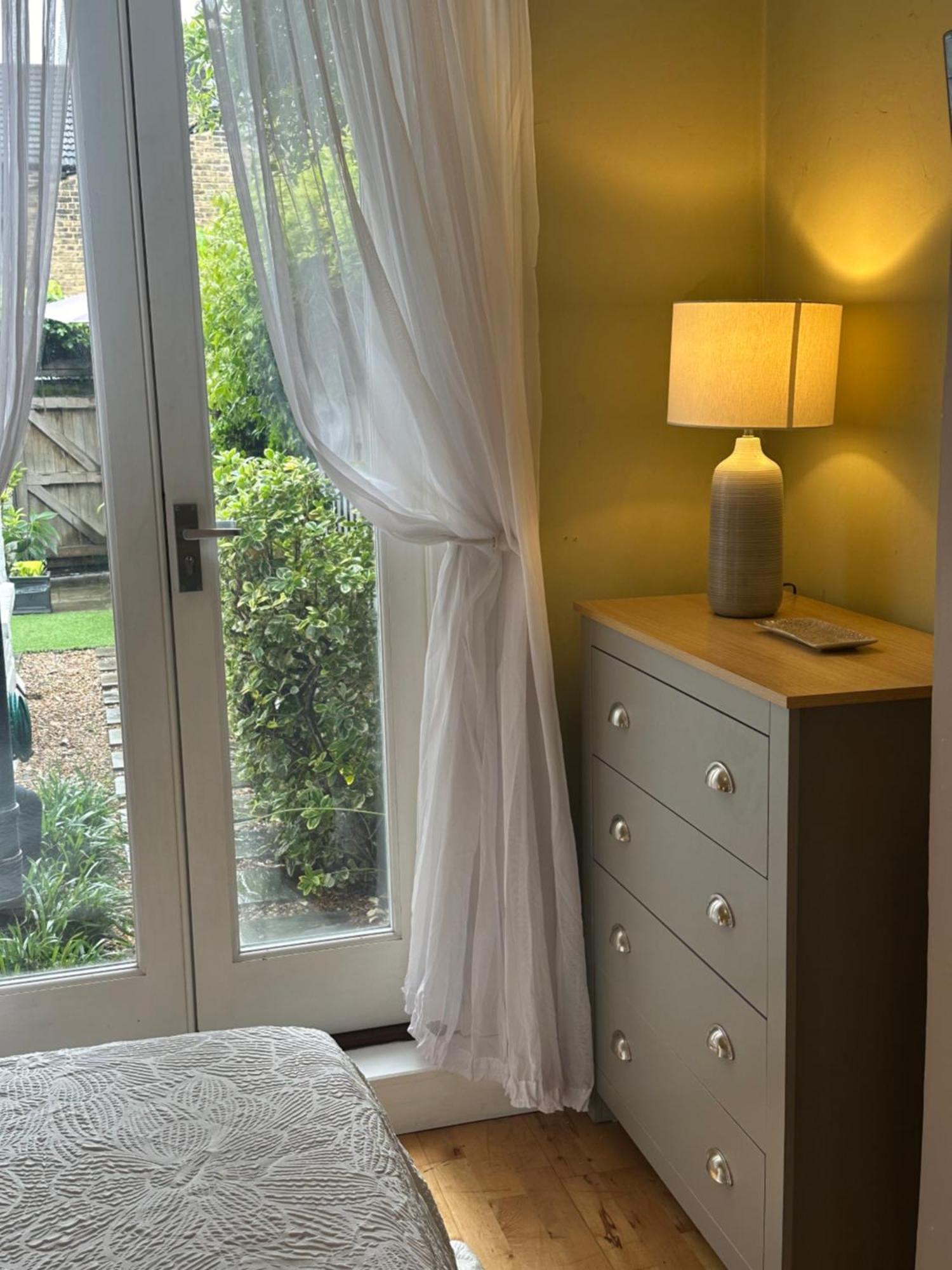My Sky Secret Garden 1 Bedroom Londres Exterior foto